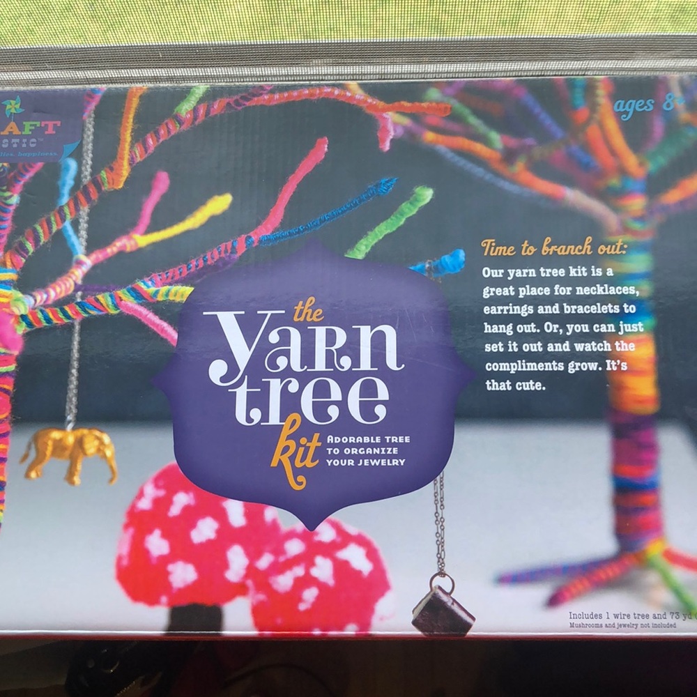 Kids Yarn Tree Activity!